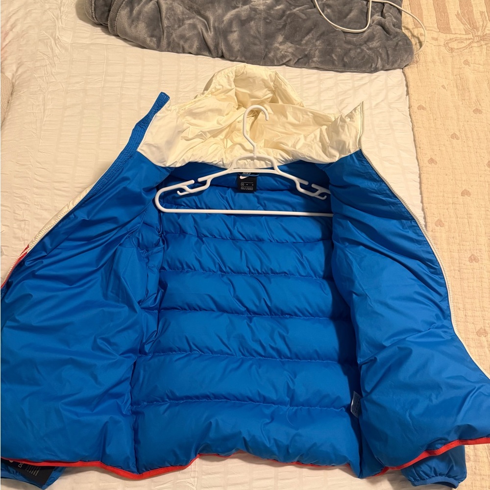 Nike WindRunner Down Filled Puffer Jacket NWT - image 4